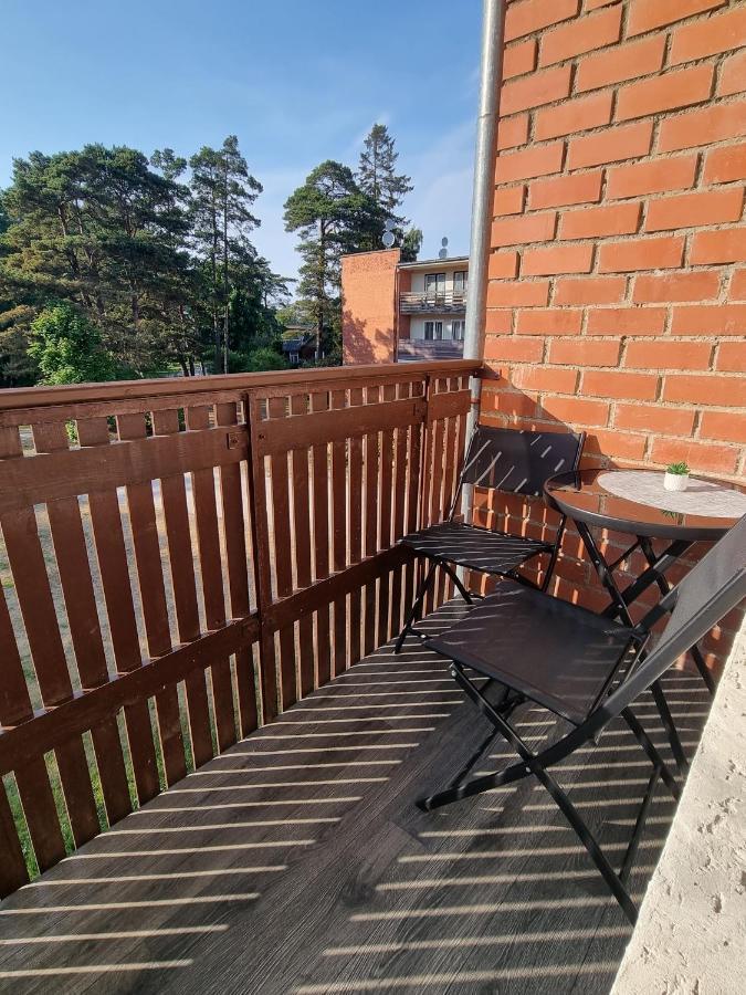 Apartment Kursi Колка Екстериор снимка