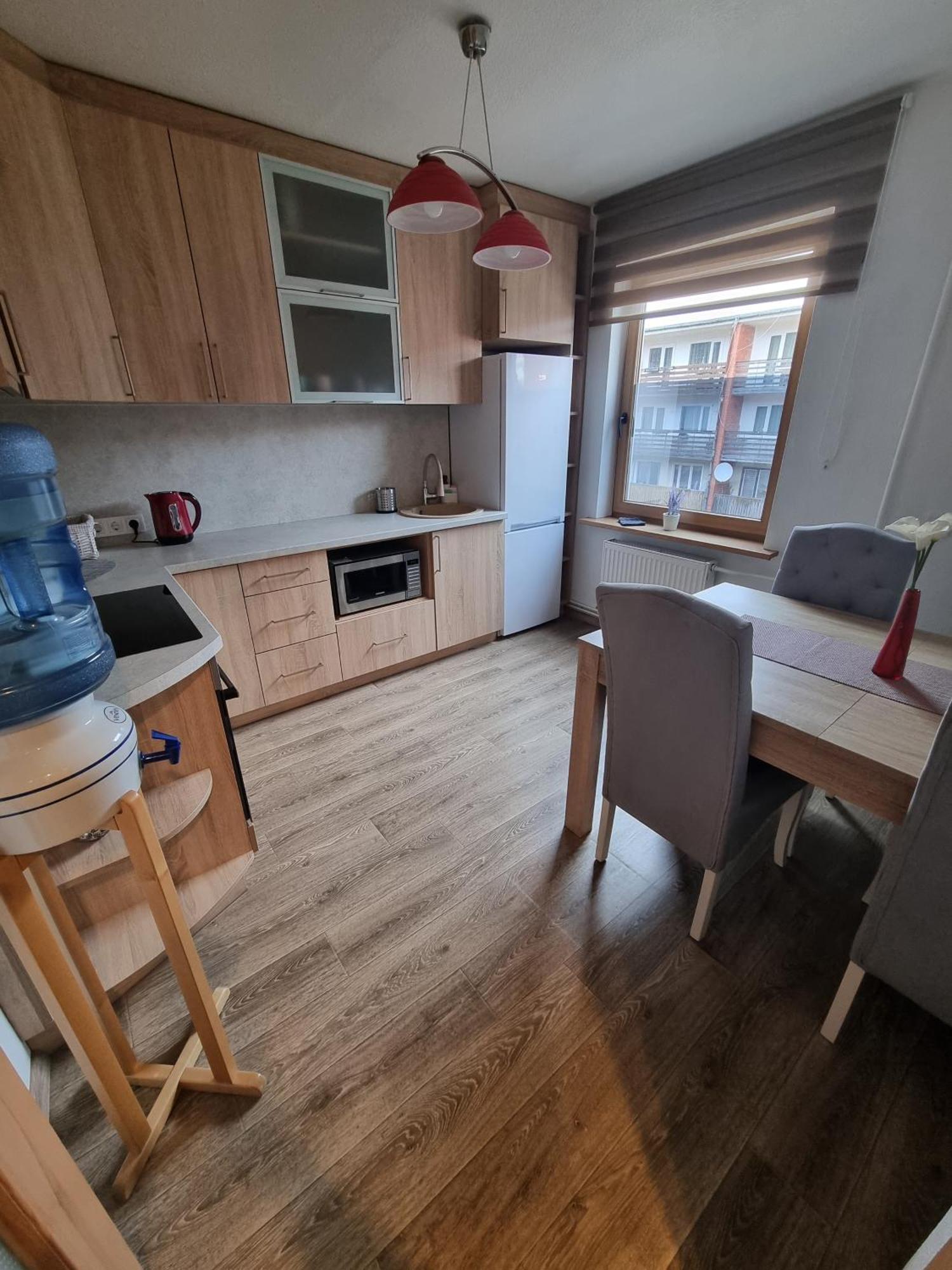 Apartment Kursi Колка Екстериор снимка